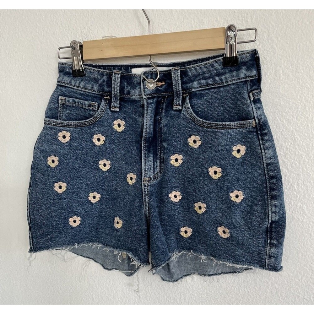 Hollister Curvy High Rise Denim Mom Shorts Sz 0 Waist 24 Embroider Floral Daisy